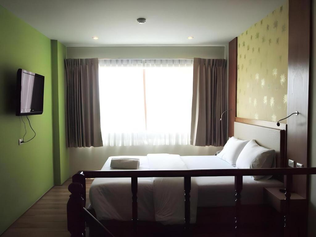 Ecozy Hotel 2*