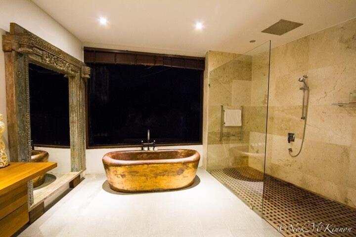 Tranquil View On Phuket Golf Estate *