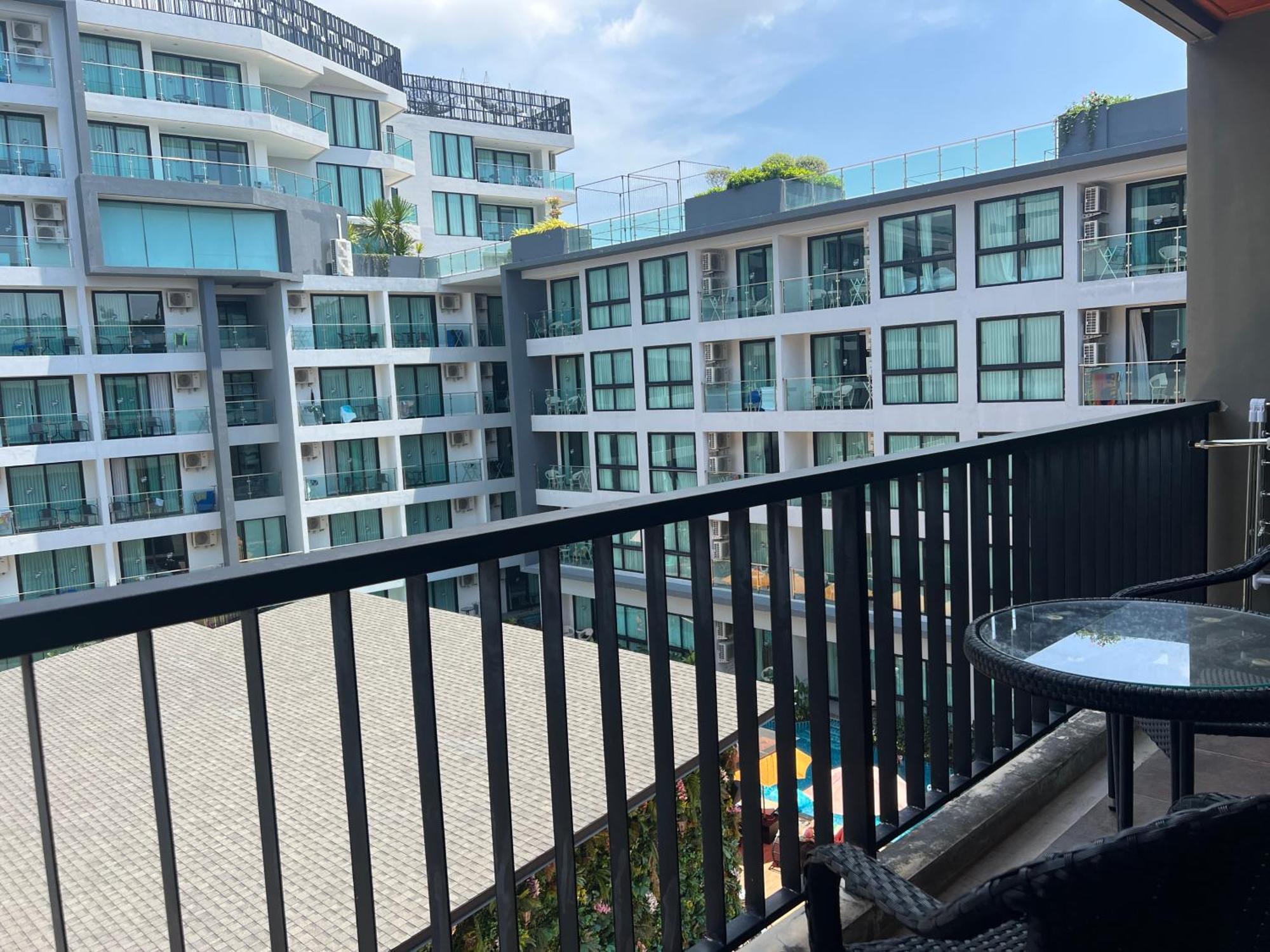 Modern Style 1br Close To Aparthotel *