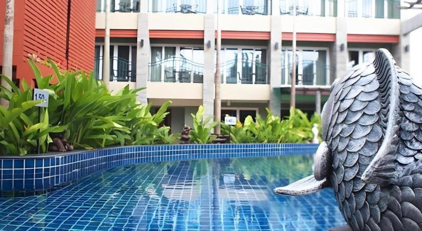 Phuket Ecozy 2*