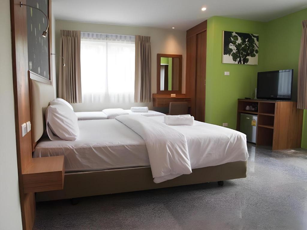 Hotel Phuket Ecozy 2*