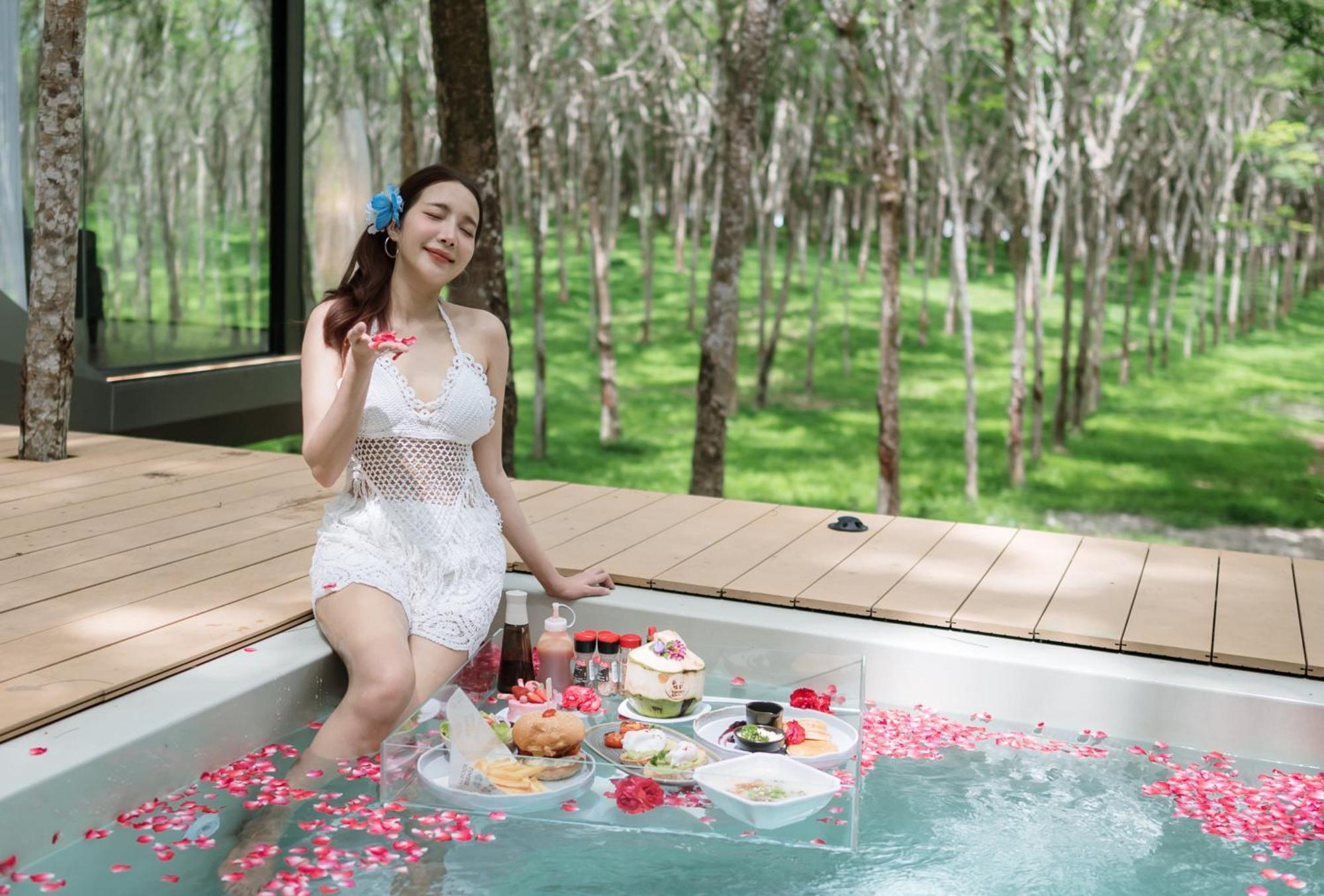Timber Society Boutique Hideaway Hotel Phuket