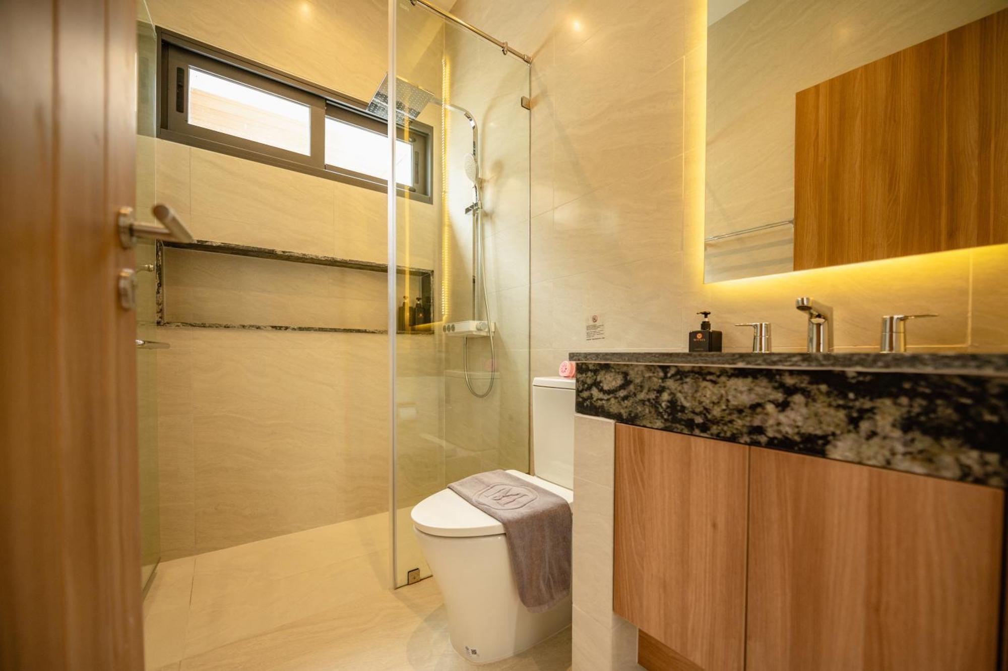 Mouana Song Khun 5-bedroom Pool 89-11 Villa Chalong