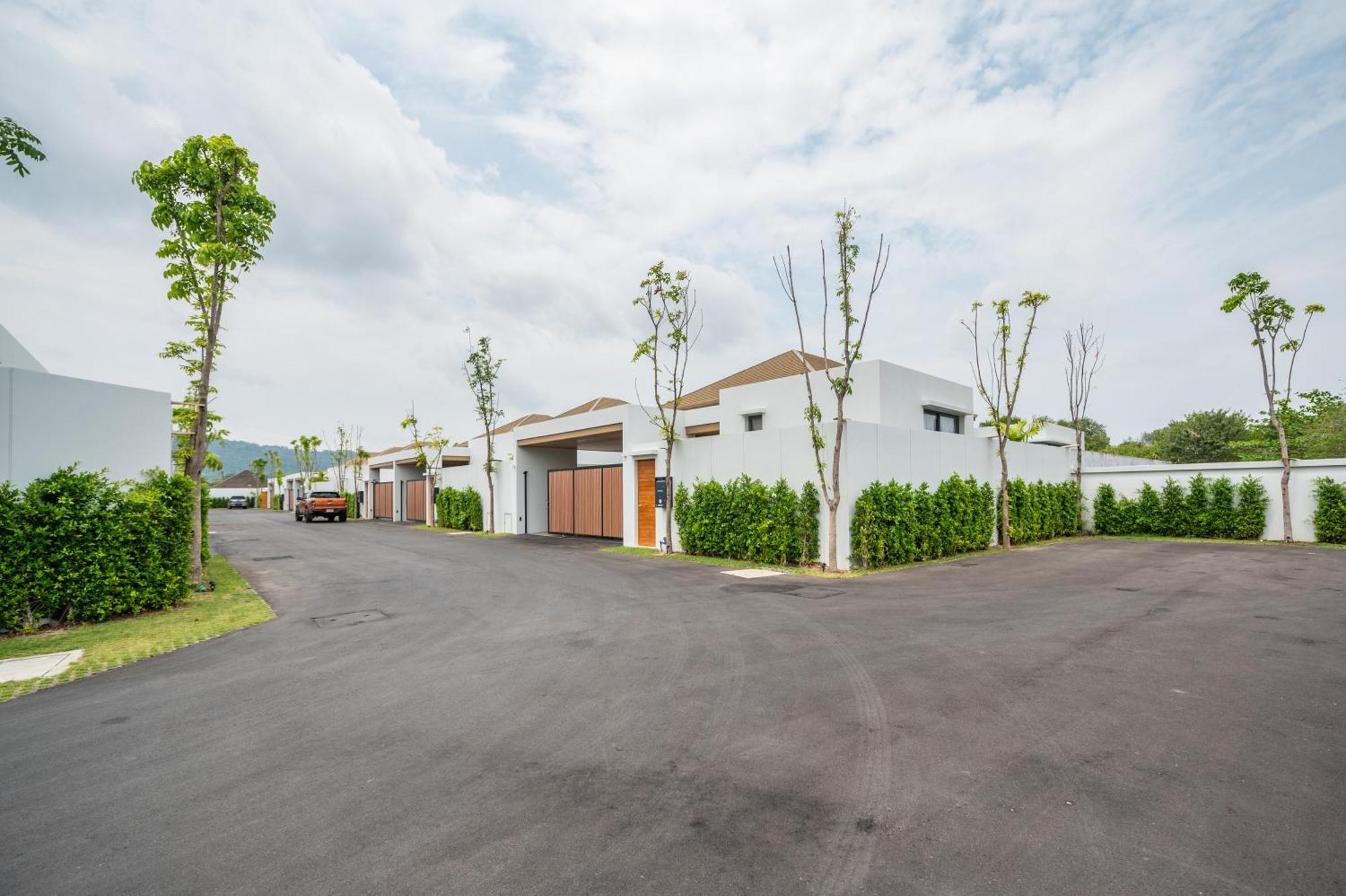 Mouana Song Khun 5-bedroom Pool 89-11 Chalong