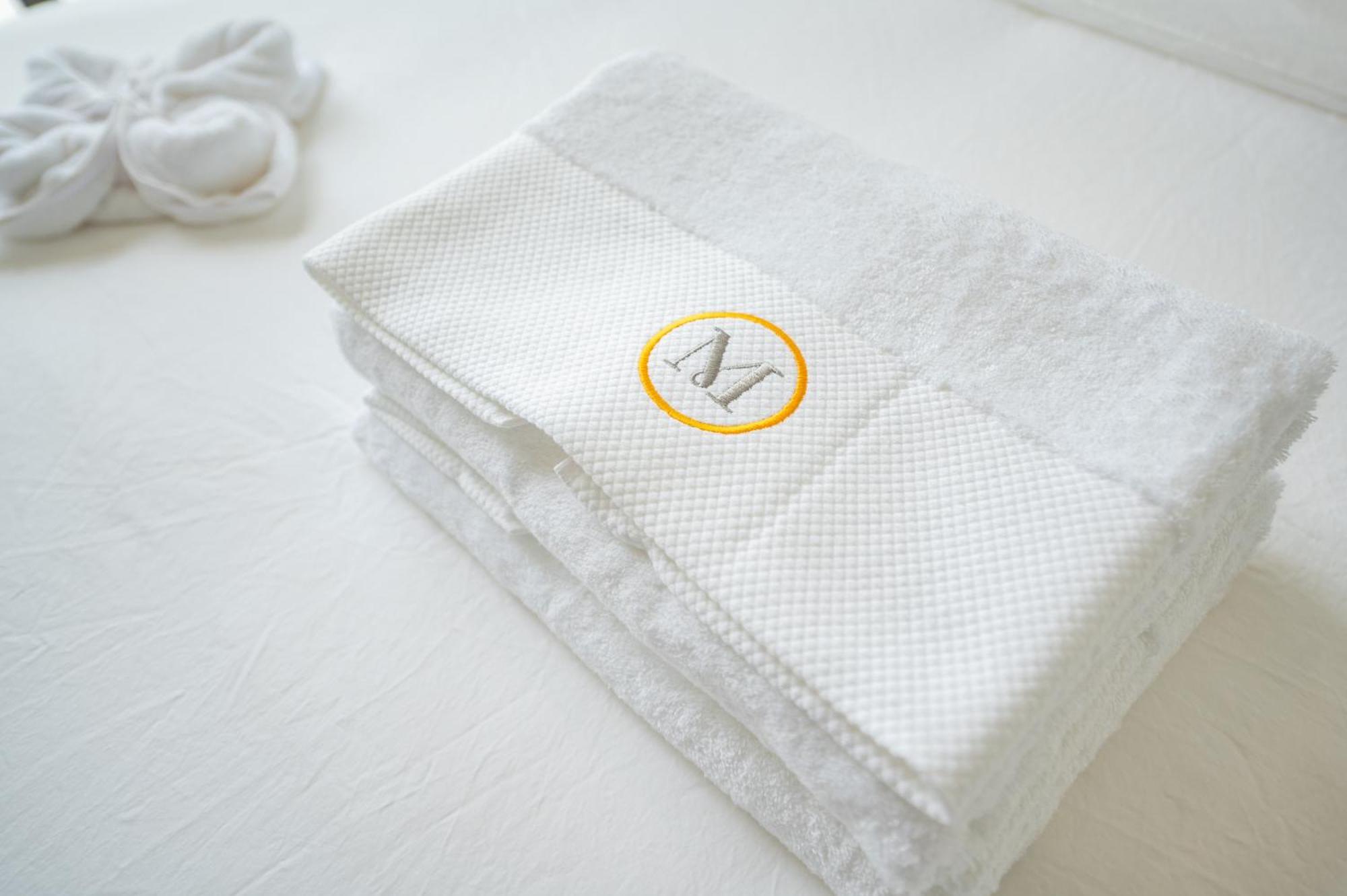 Mouana Song Khun 5-bedroom Pool 89-11 *