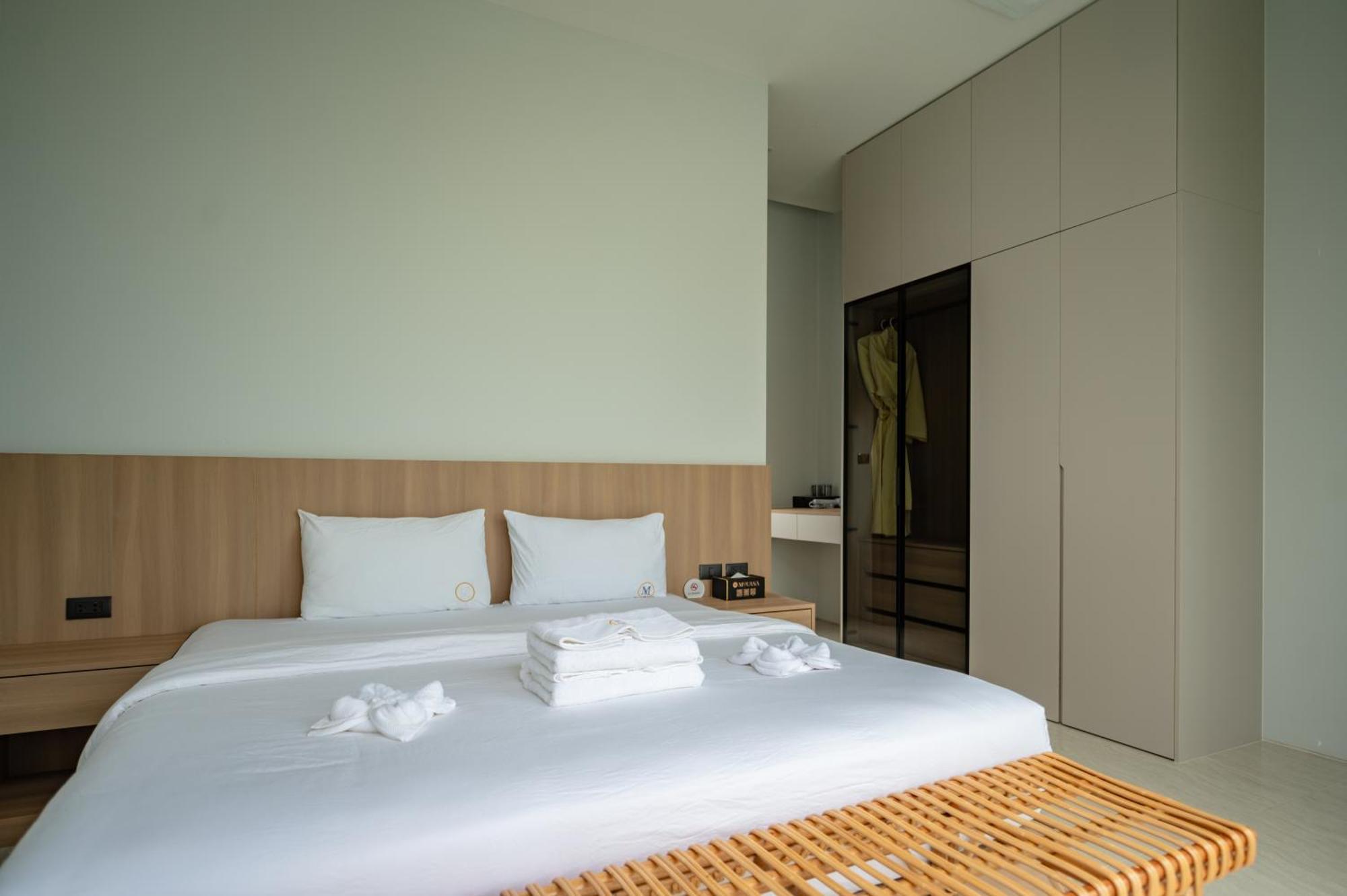 Mouana Song Khun 5-bedroom Pool 89-11