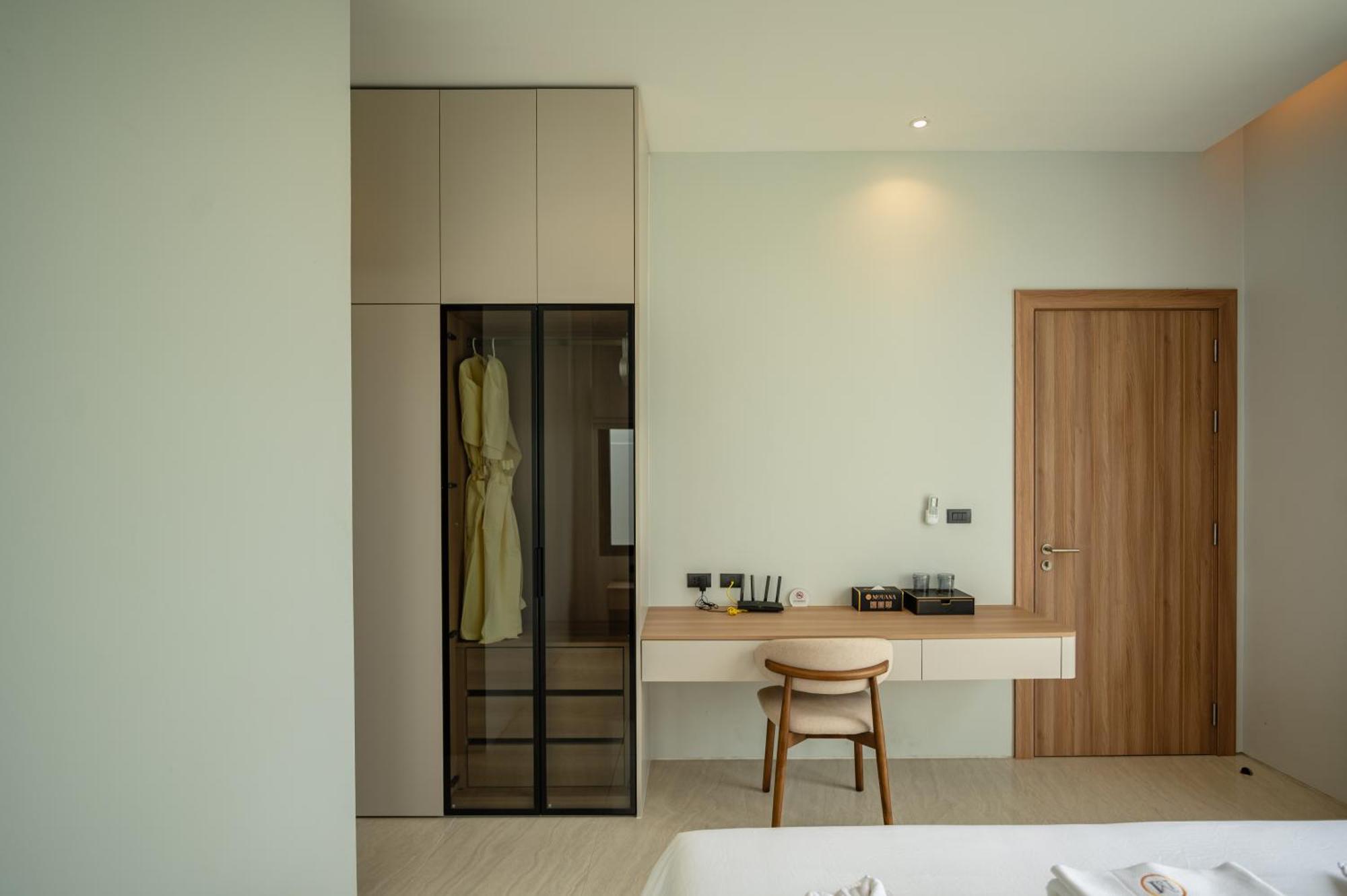 Mouana Song Khun 5-bedroom Pool 89-11