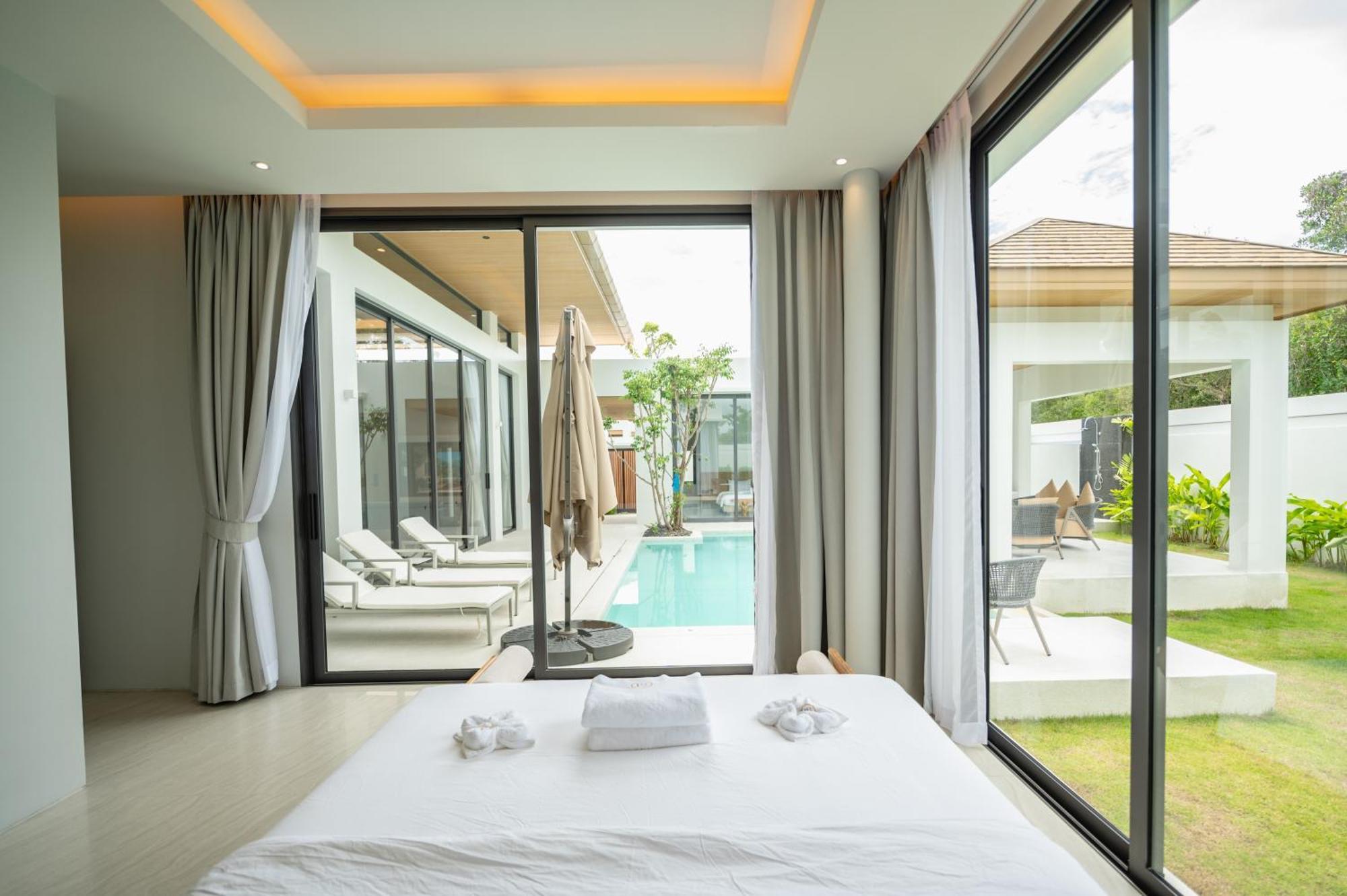 Mouana Song Khun 5-bedroom Pool 89-11 Villa *