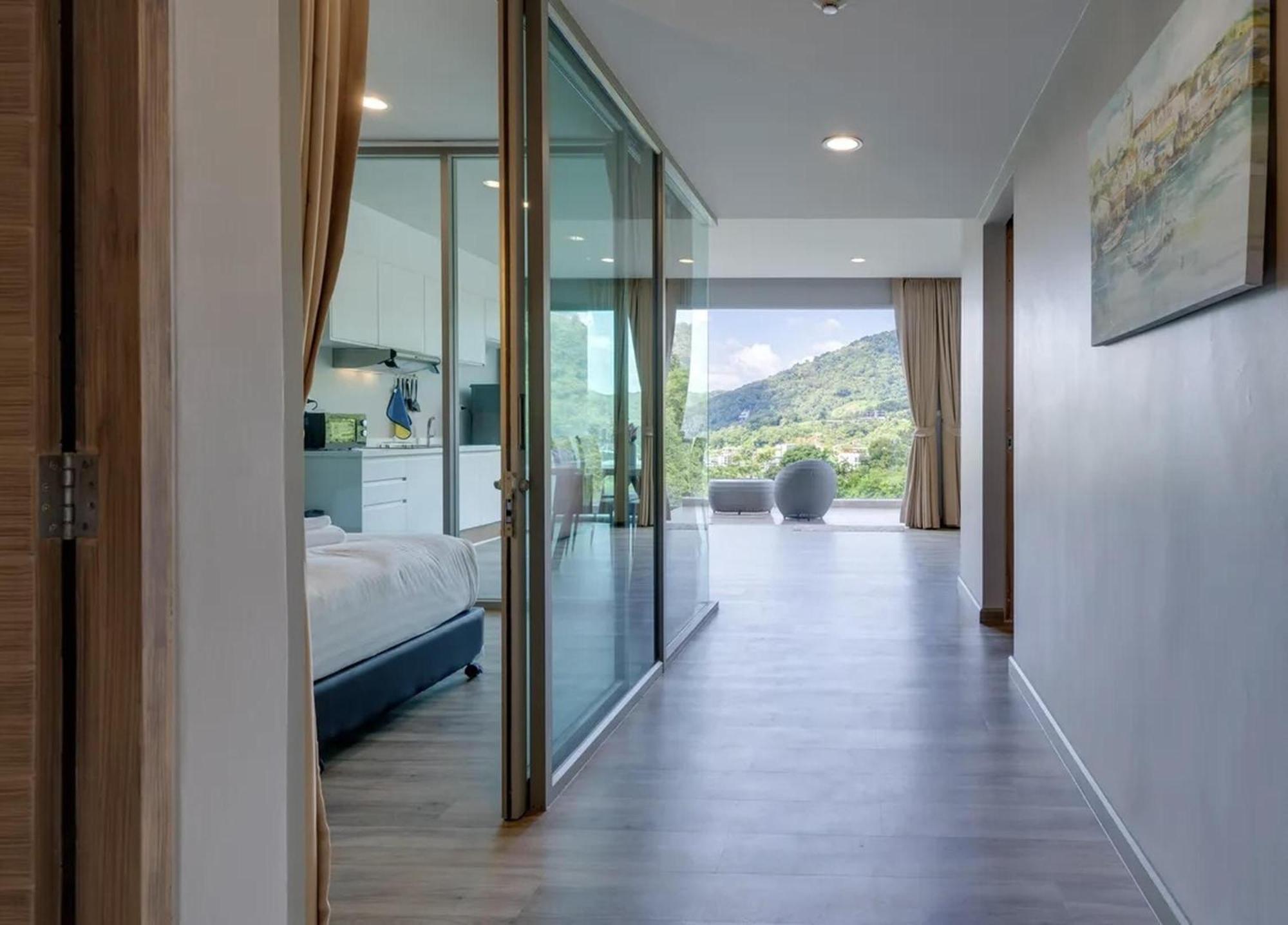 Breathtaking Sea & Mountain View Private Pool Apartment Ban Karon