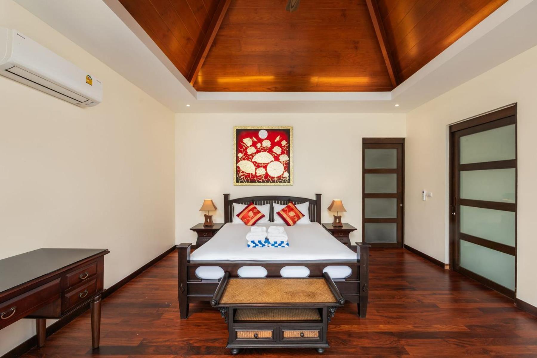 Iorangi| 3 Bedroom Private Pool In