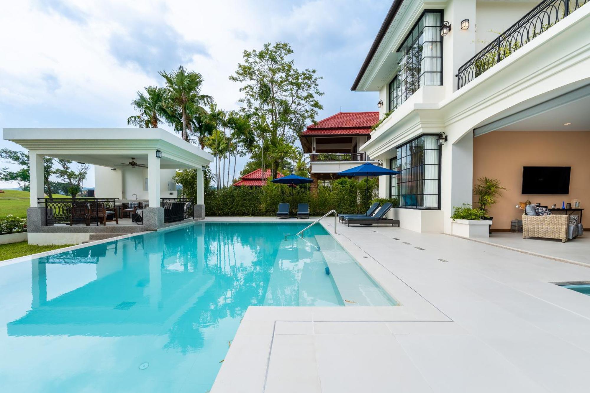 Villa Viola 7 Bedroom, Fully Staffed, On The Golf Course Landkreis Thalang