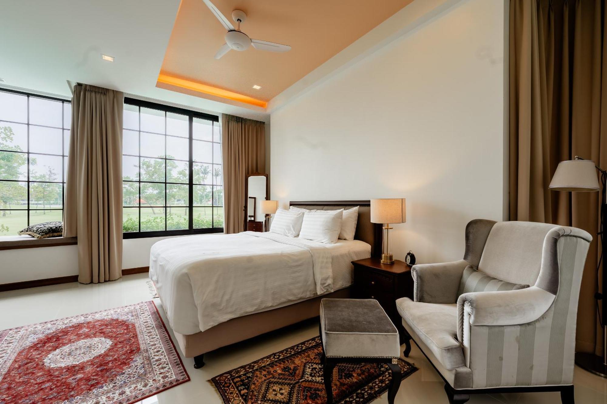 Viola 7 Bedroom, Fully Staffed, On The Golf Course Landkreis Thalang
