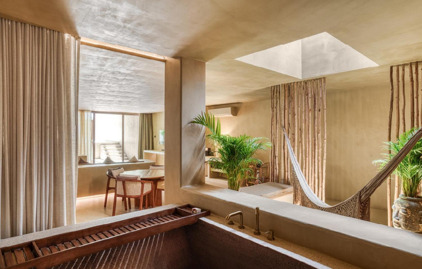 Cafe Del Mar Phuket - & Penthouse 5*