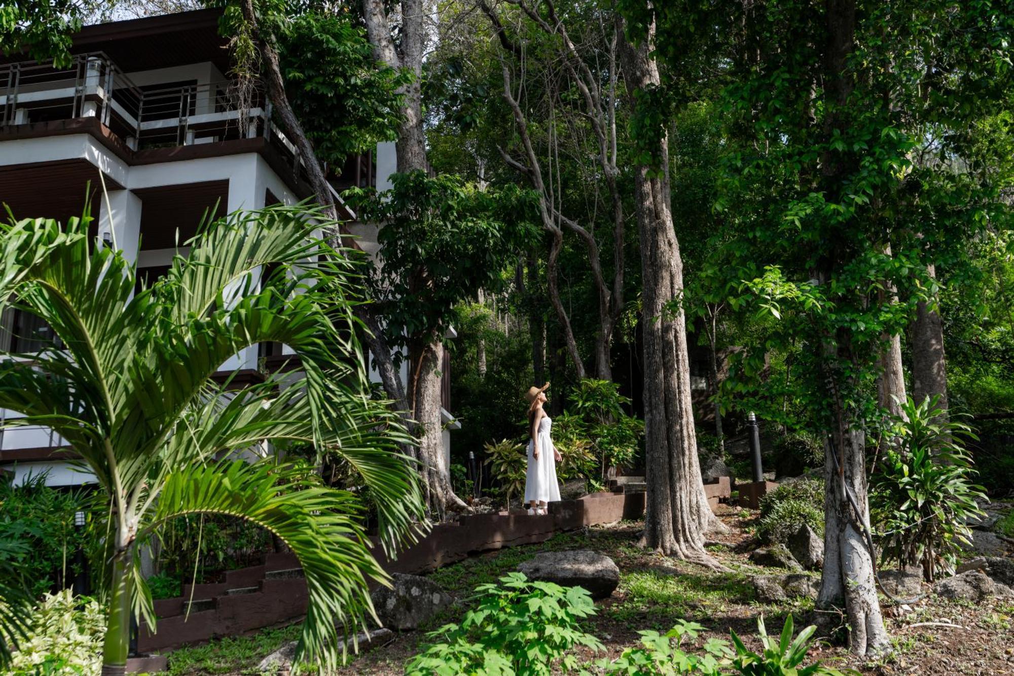 Resort Baan Krating Phuket -sha 3*