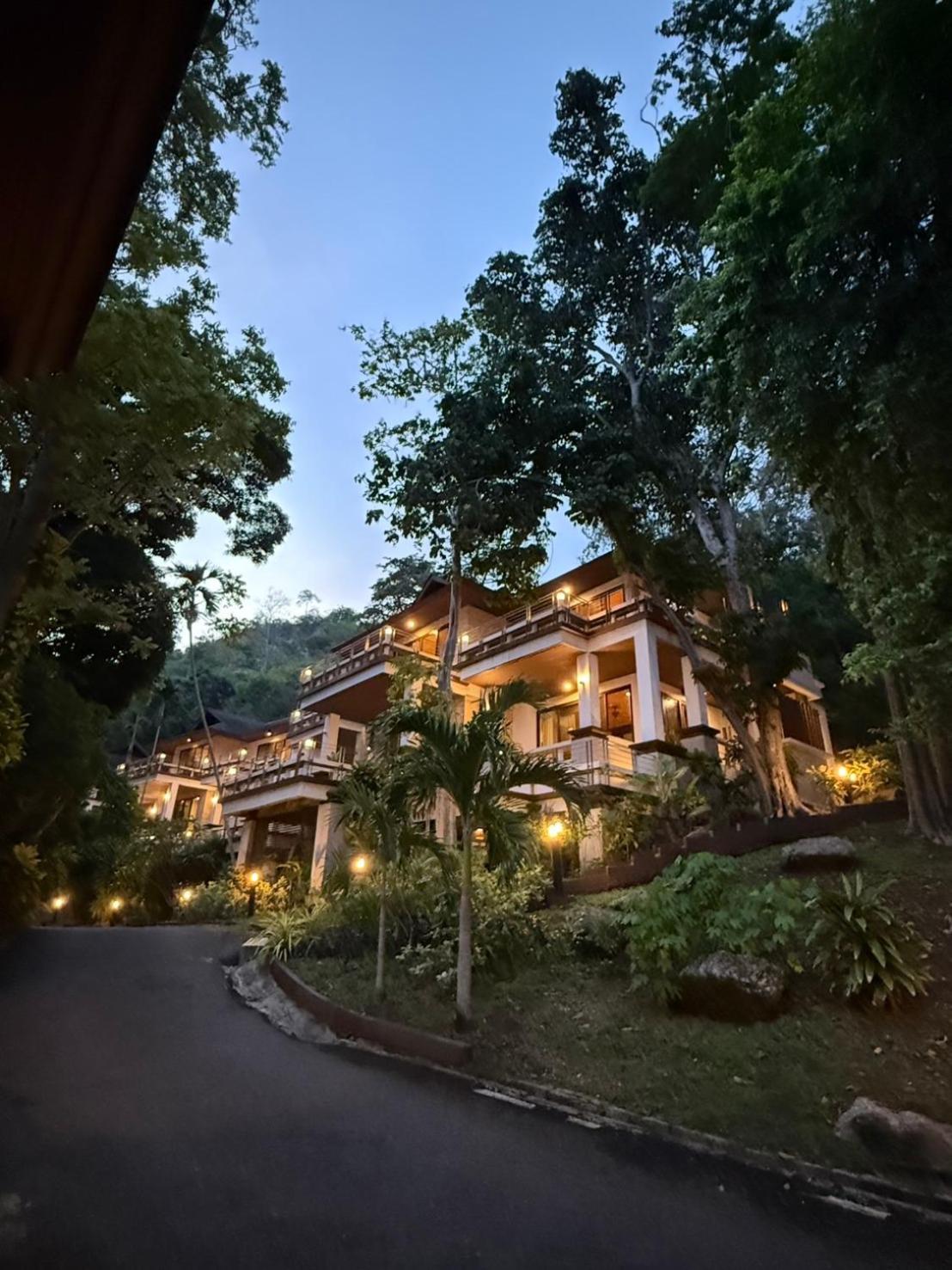 Baan Krating Phuket -sha Resort Nai Harn