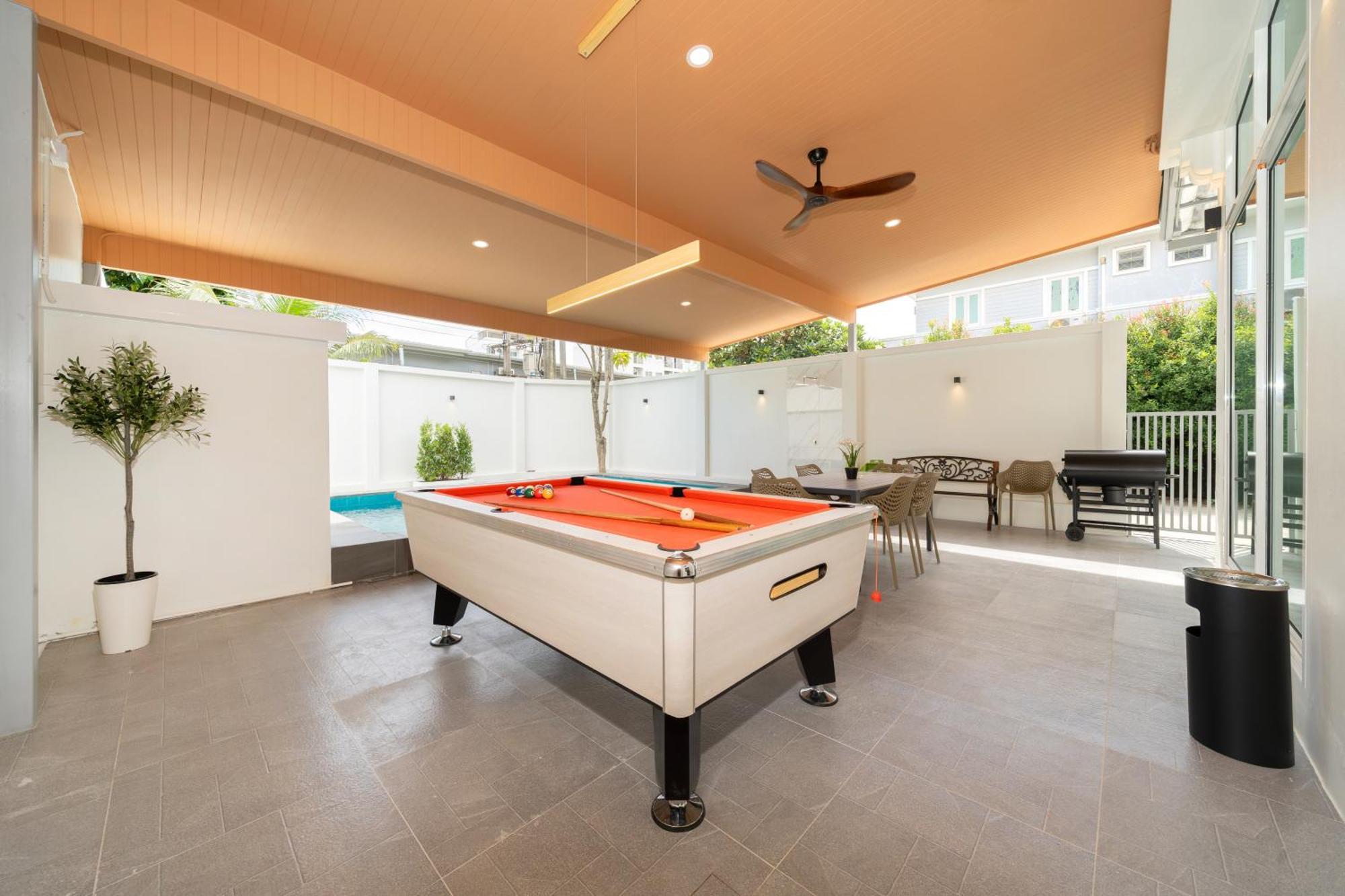Holiday home Prime Patong-5br-6br Pool Photo Before Book