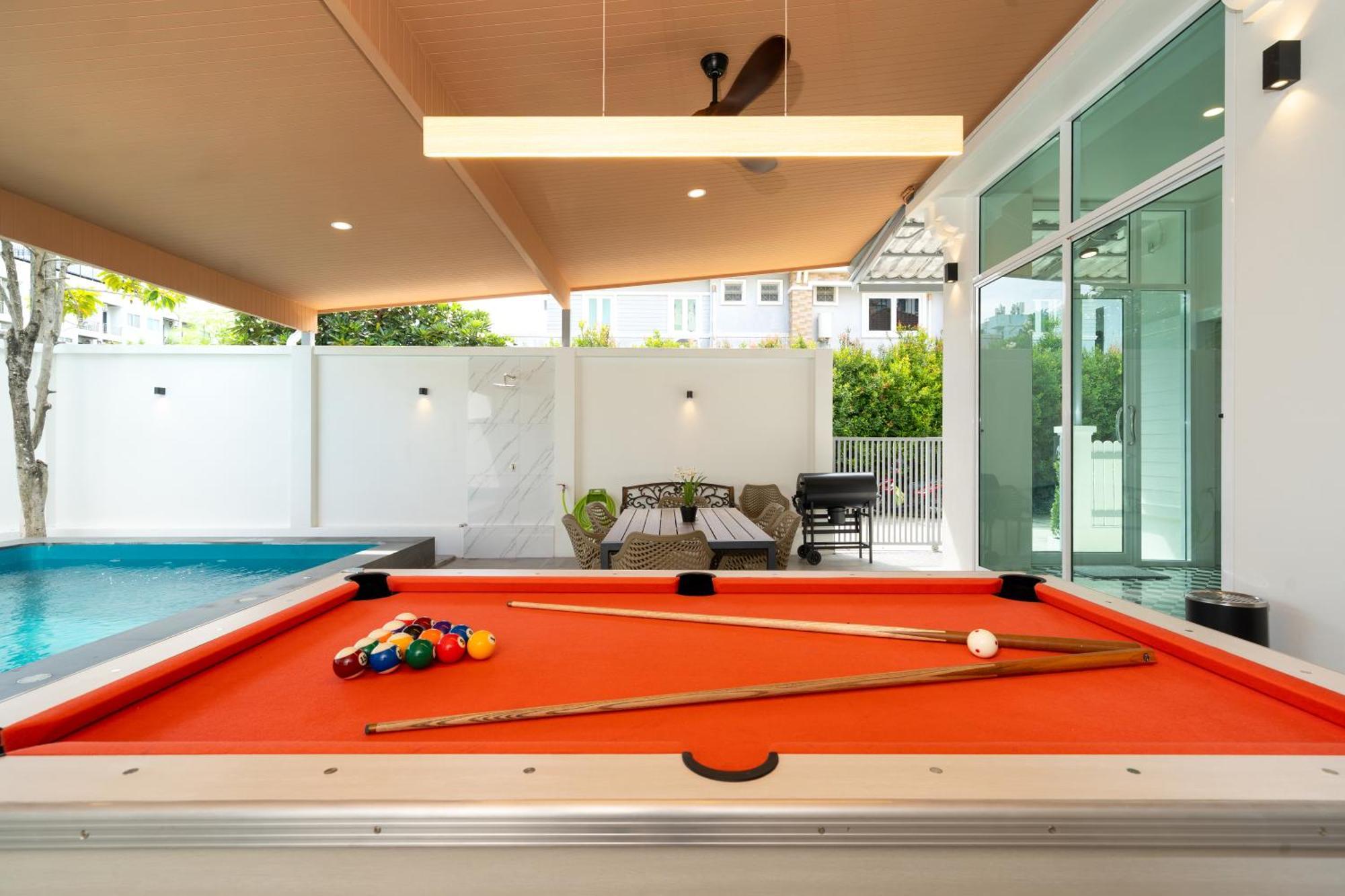 Prime Patong-5br-6br Pool Photo Before Book * Patong