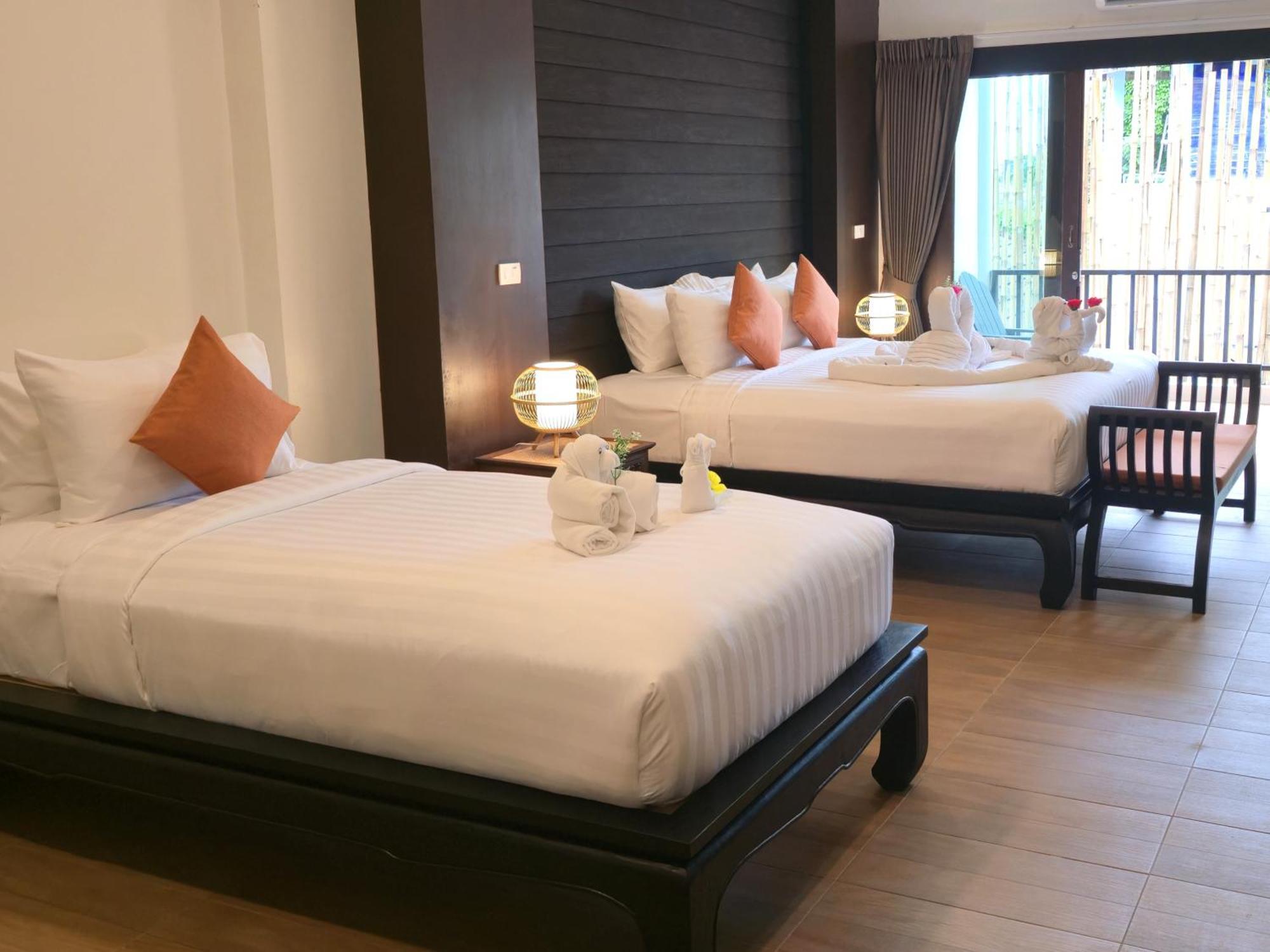 Blue Palm Resort 4*