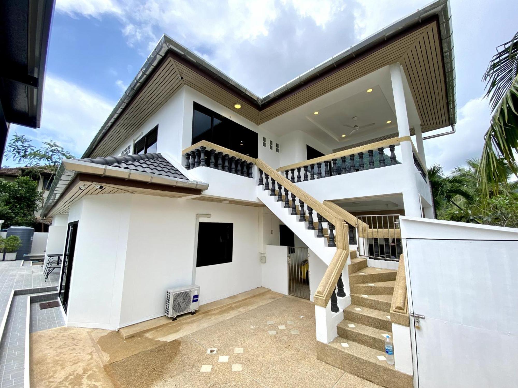 Chonlada - 2 Bedroom Pool Access - Ferienhaus *