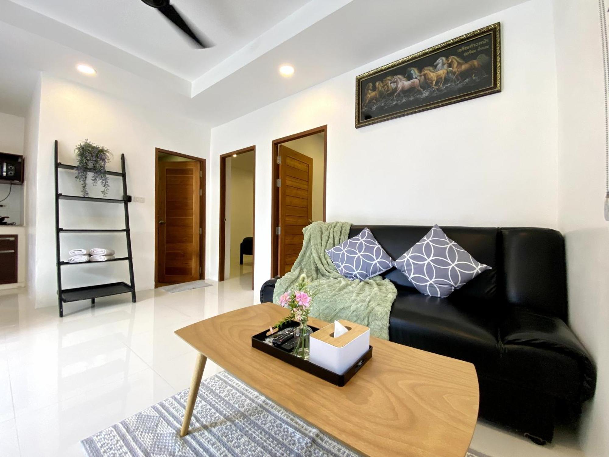 Ferienhaus Chonlada - 2 Bedroom Pool Access - Strand Kamala