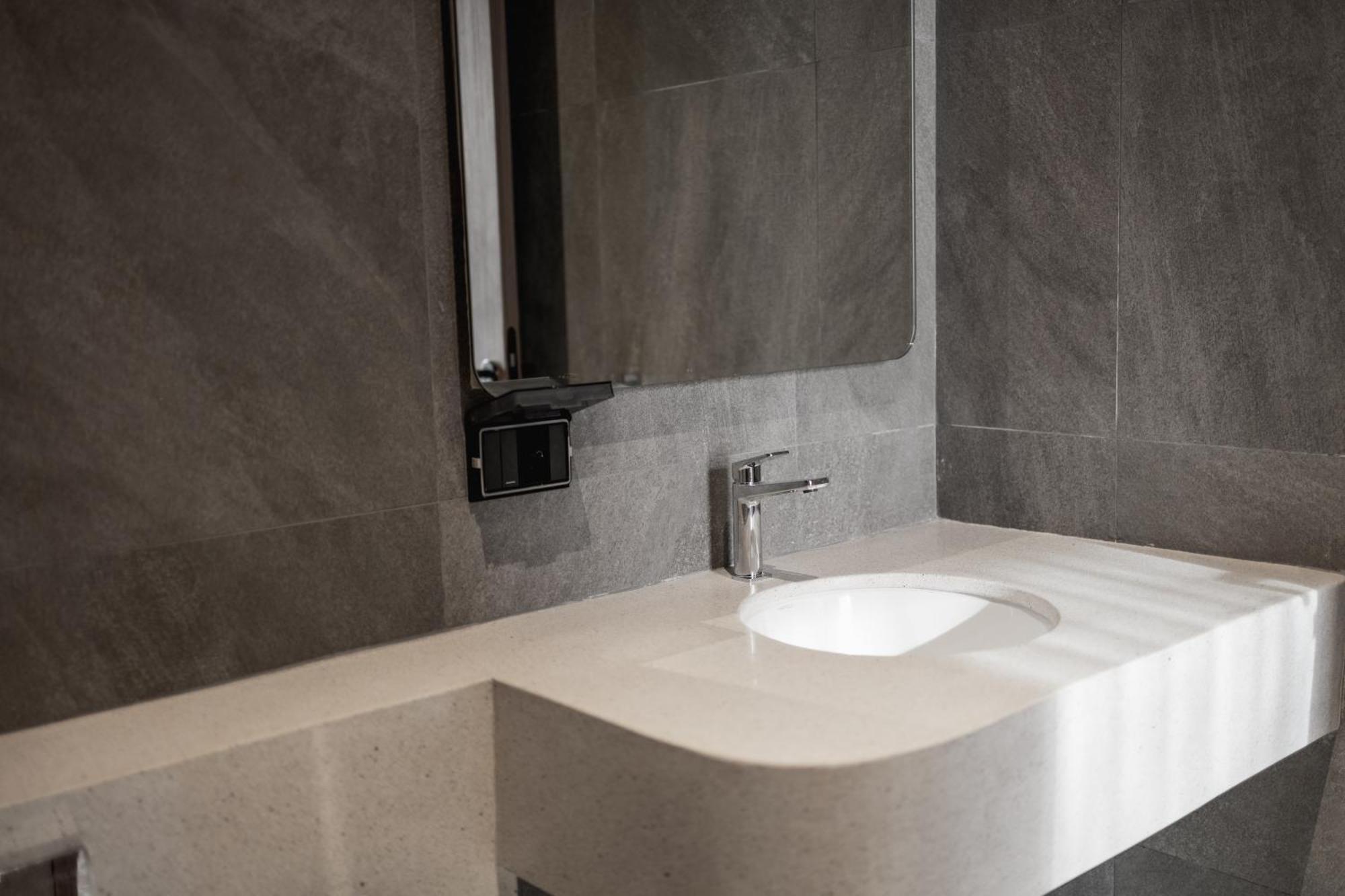 Akra Collection - Hideaway Hotel