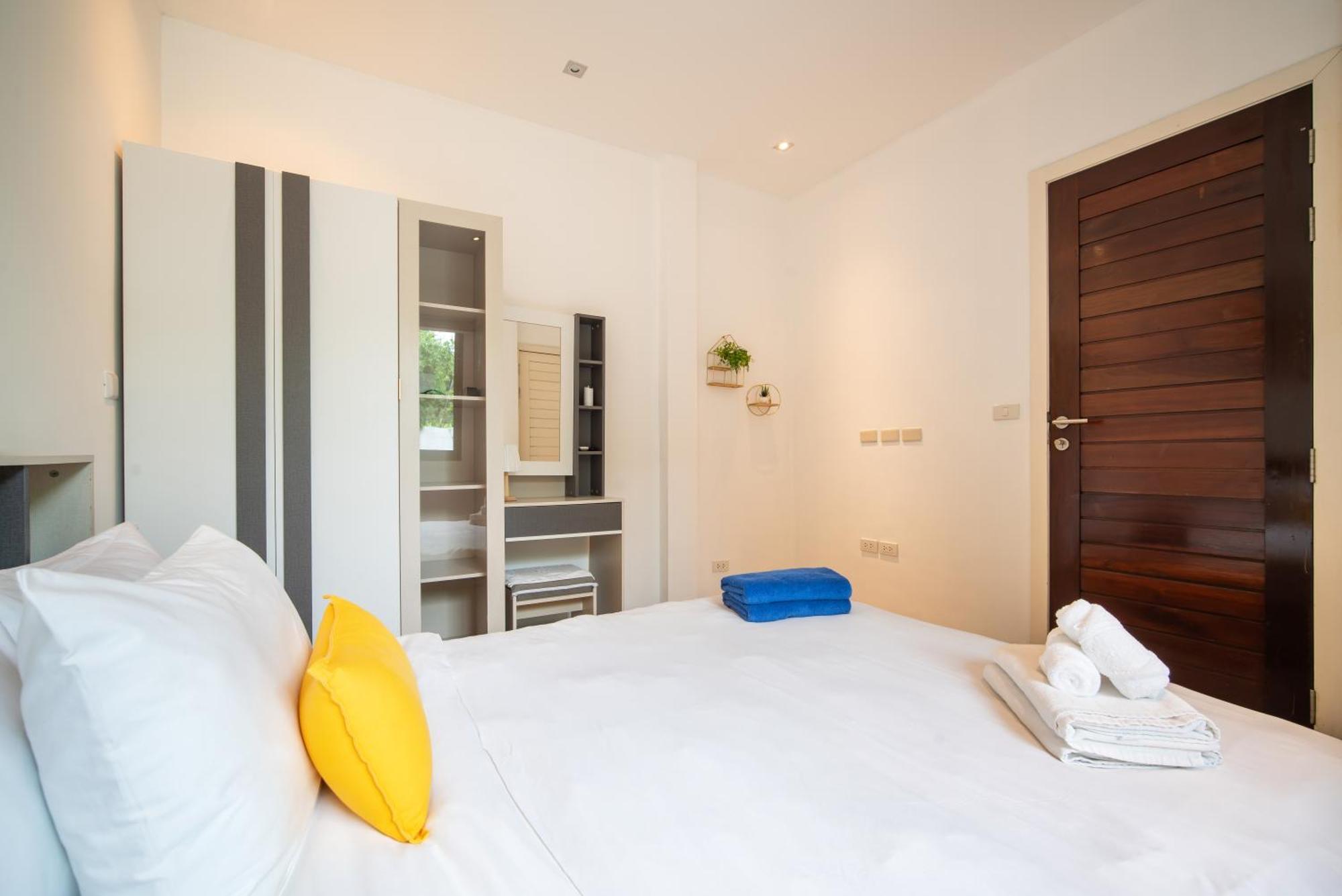 Mona Seaview Pool Front Aoyon Vila *