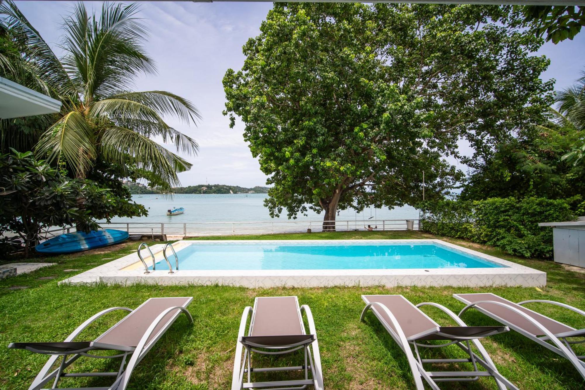 Mona Seaview Pool Front Aoyon Vila