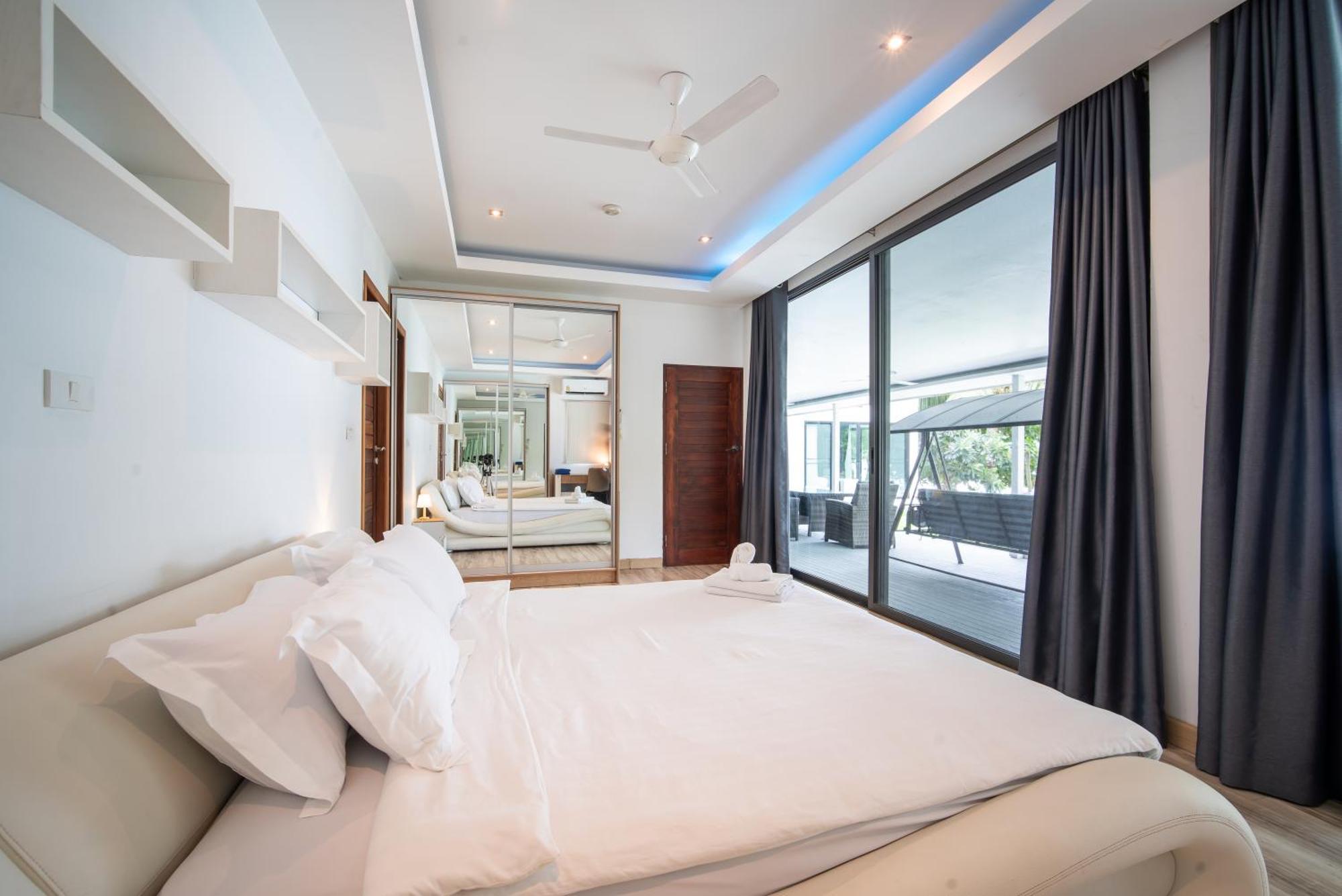 Vila Mona Seaview Pool Front Aoyon *