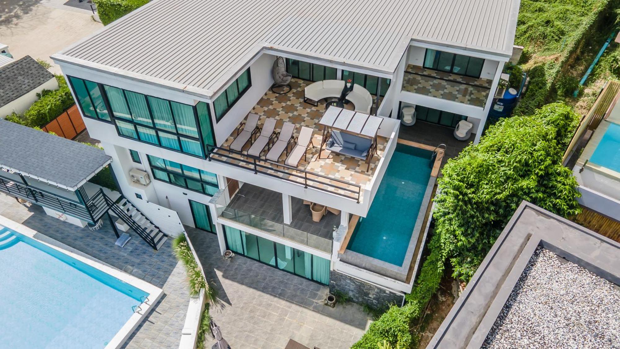 Mona Seaview Pool Front Aoyon