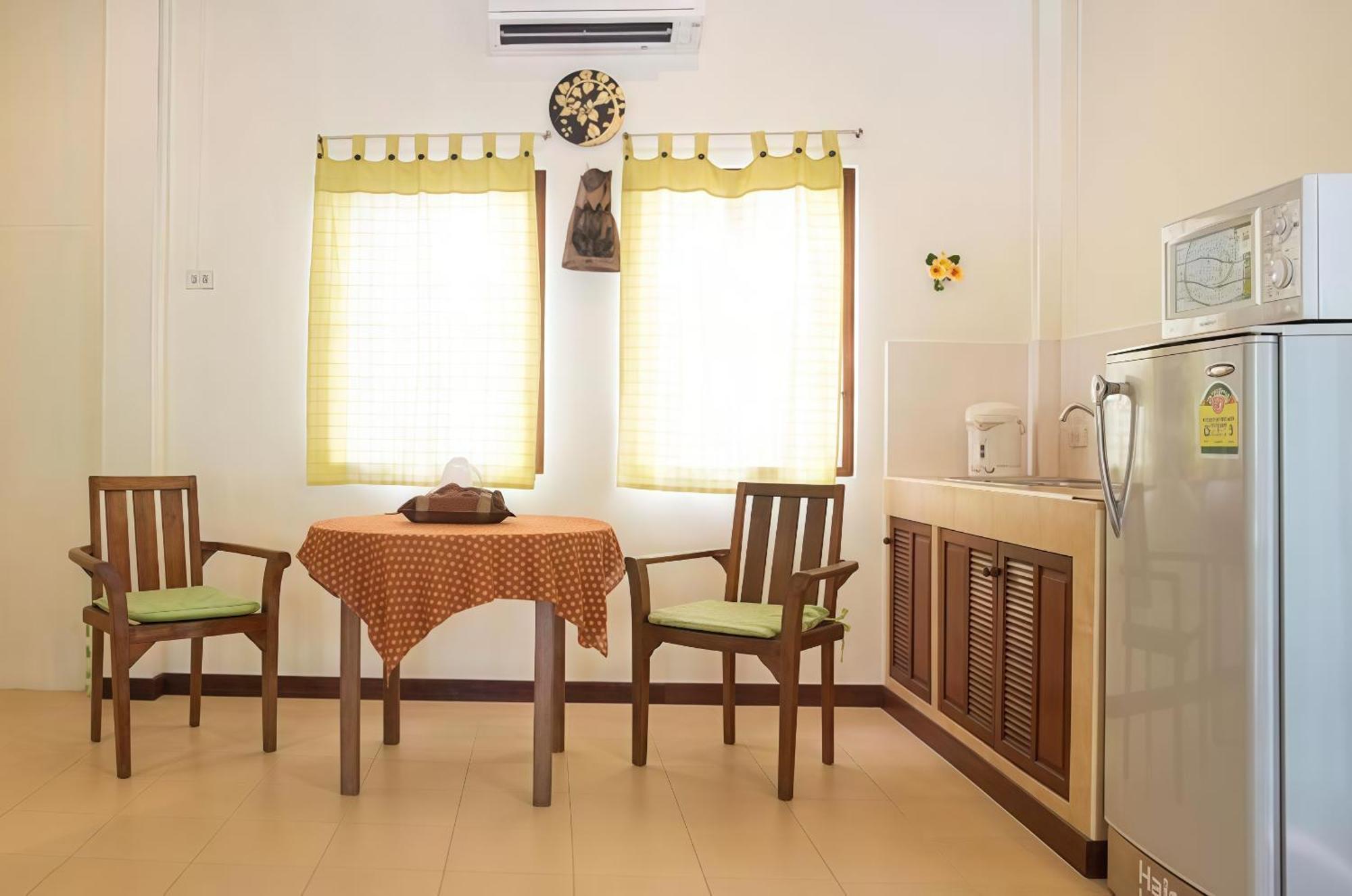 Hotel Oya International Phuket