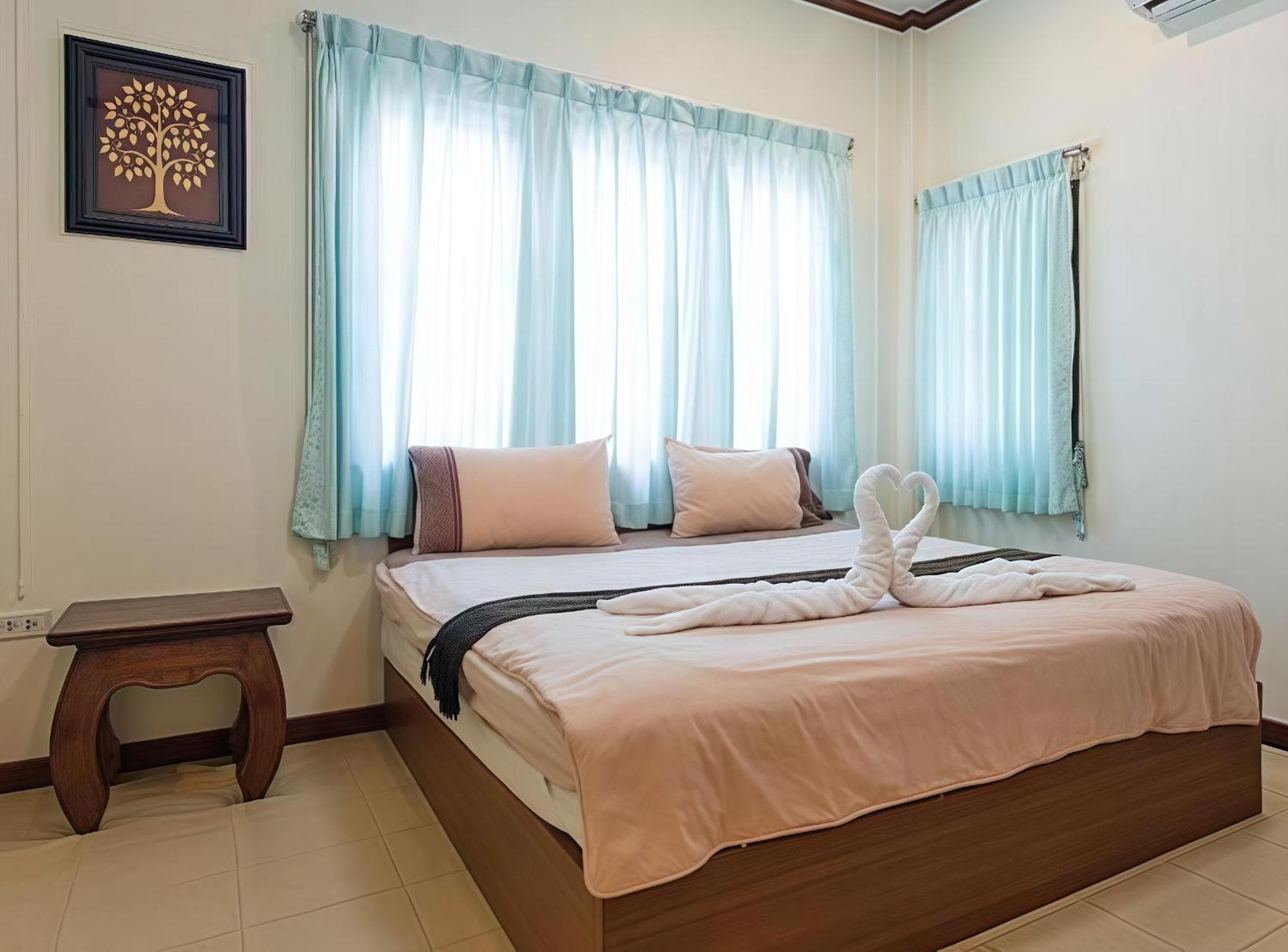 Oya International Phuket Hotel Ban Suan (Phuket)