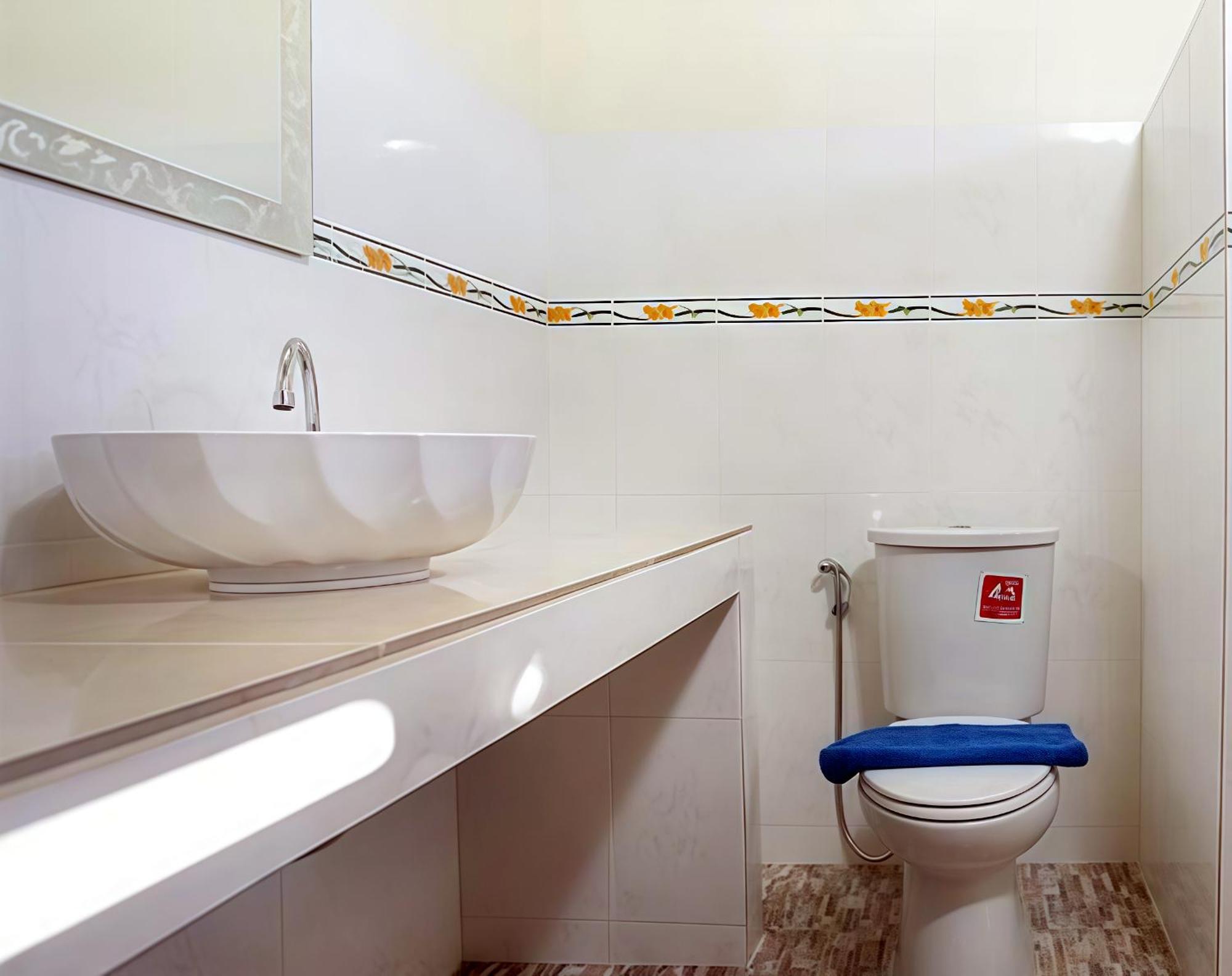 Hotel Oya International Phuket