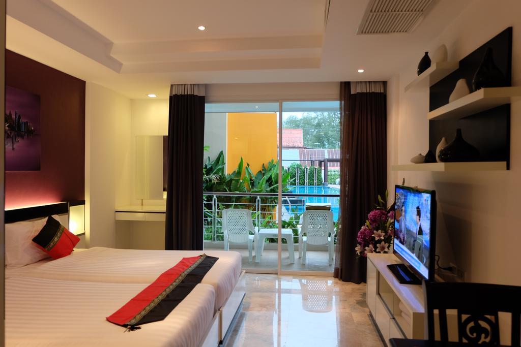 Phuket Seaview Resotel Aparthotel 4*