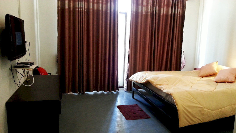 Guest house Gotum 2 & Money Exchange Phuket