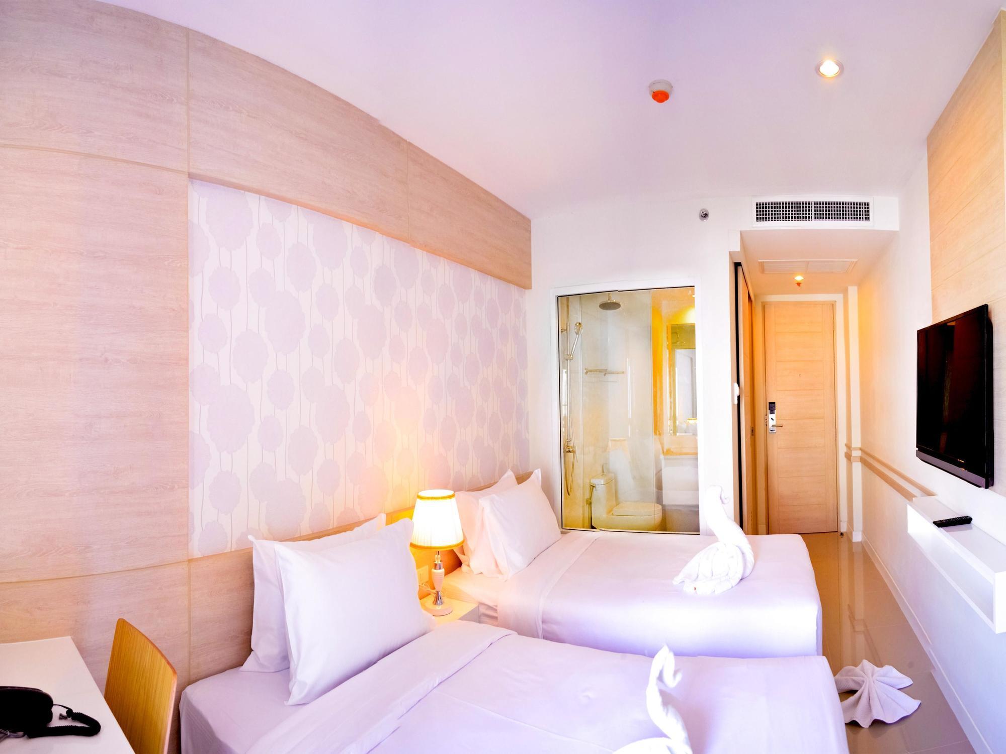 Mirage Express Phuket 3*