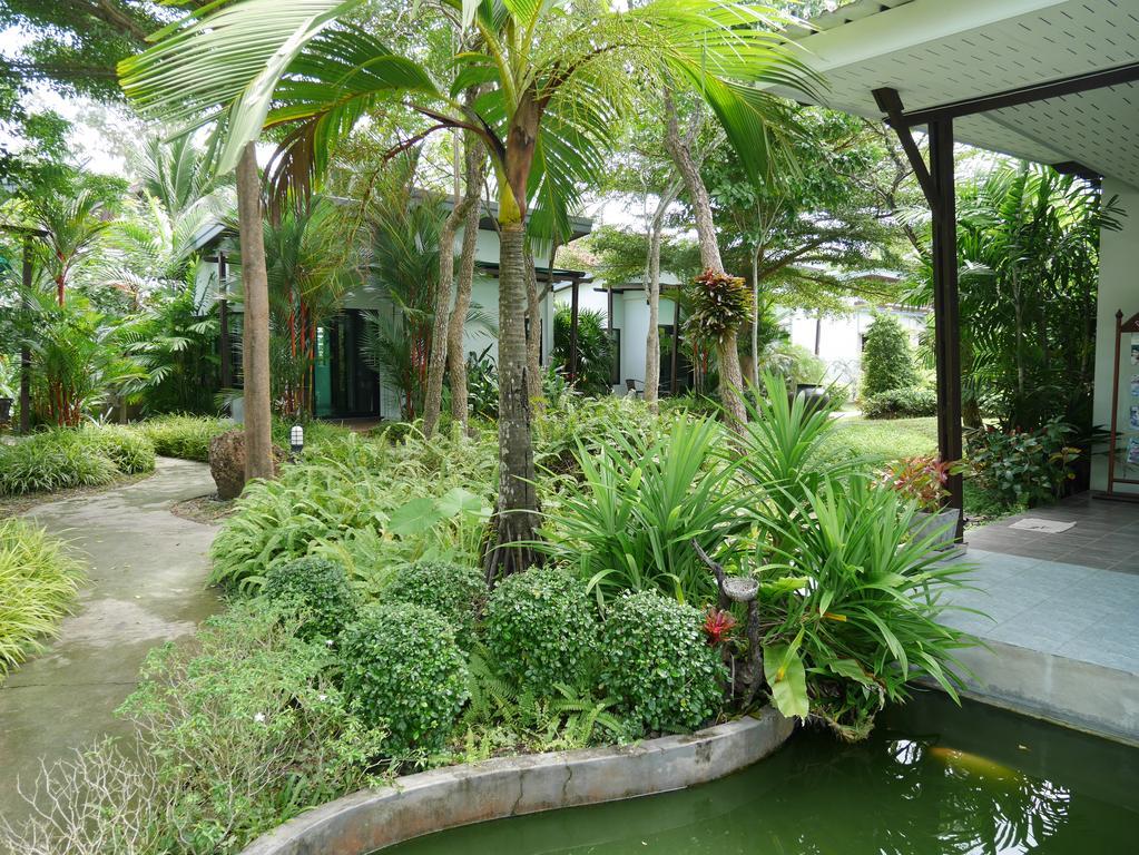 Tempat peranginan Baan Armeen Pantai Bang Tao