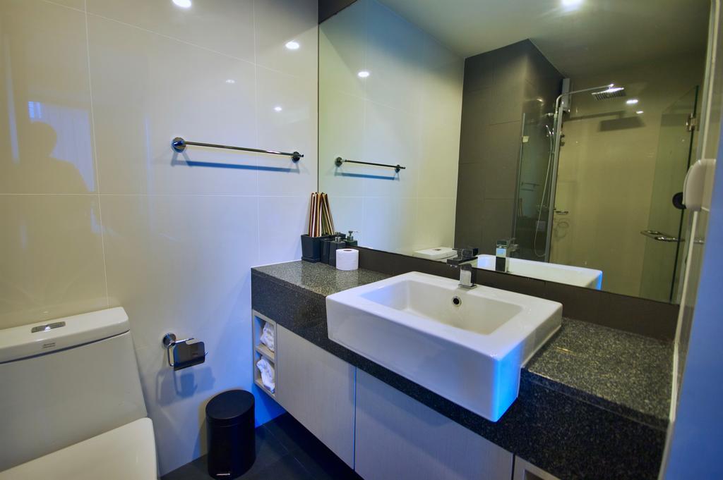 Apartment 6th Avenue By Risa *