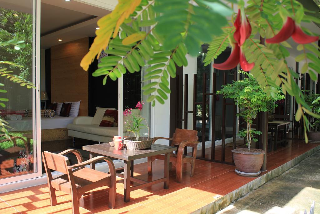Eat N Sleep Phuket