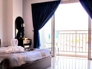 Guest house Happy Fish Patong