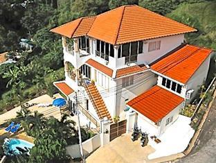 Oasis Naturist Karon