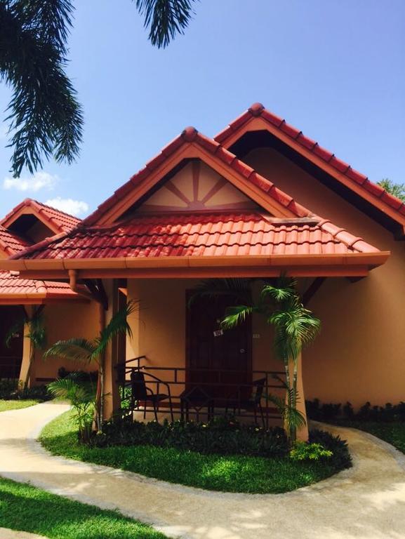 The Happy Elephant 3* Rawai