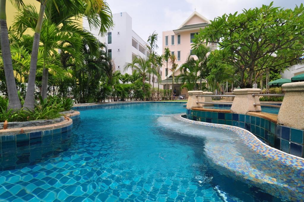 Resort Baan Karonburi