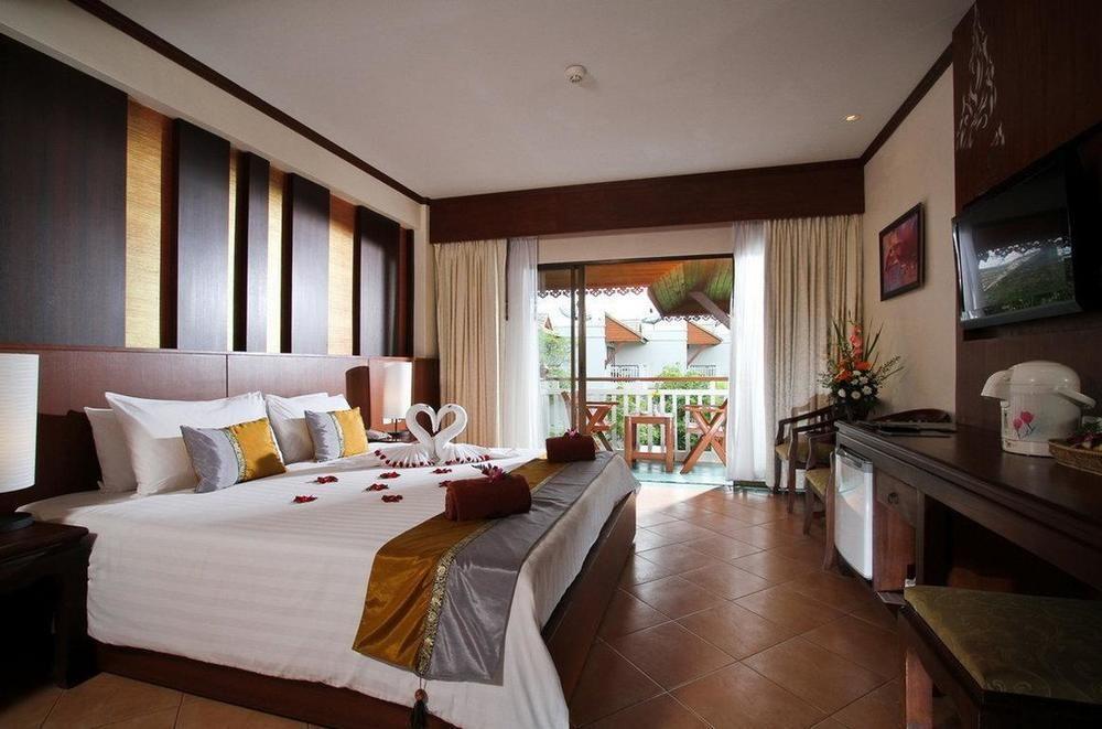 Baan Karonburi Resort