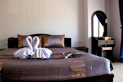 Happy Fish Guest house 2*