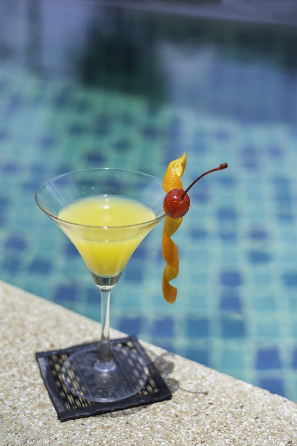 Hotel The Lunar Patong 4*