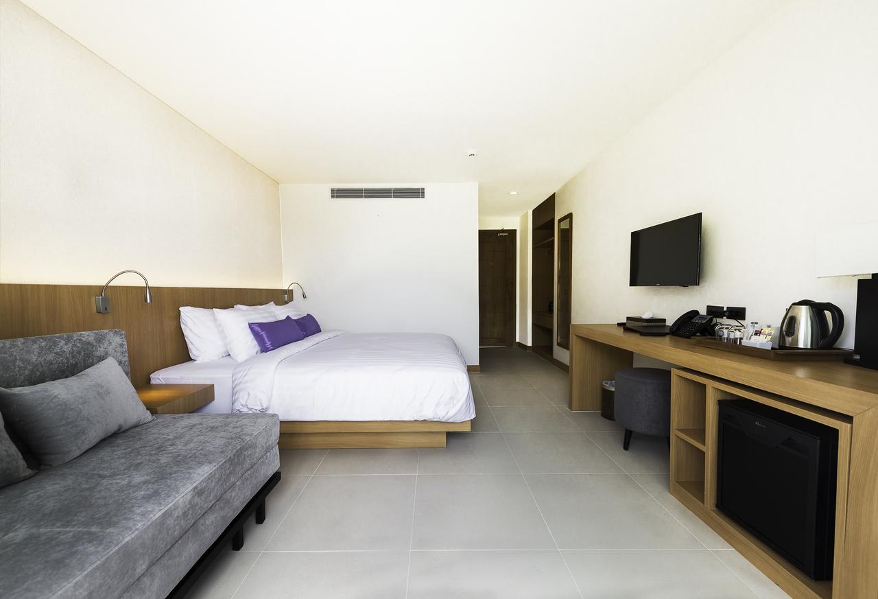 The Lunar Patong 4*
