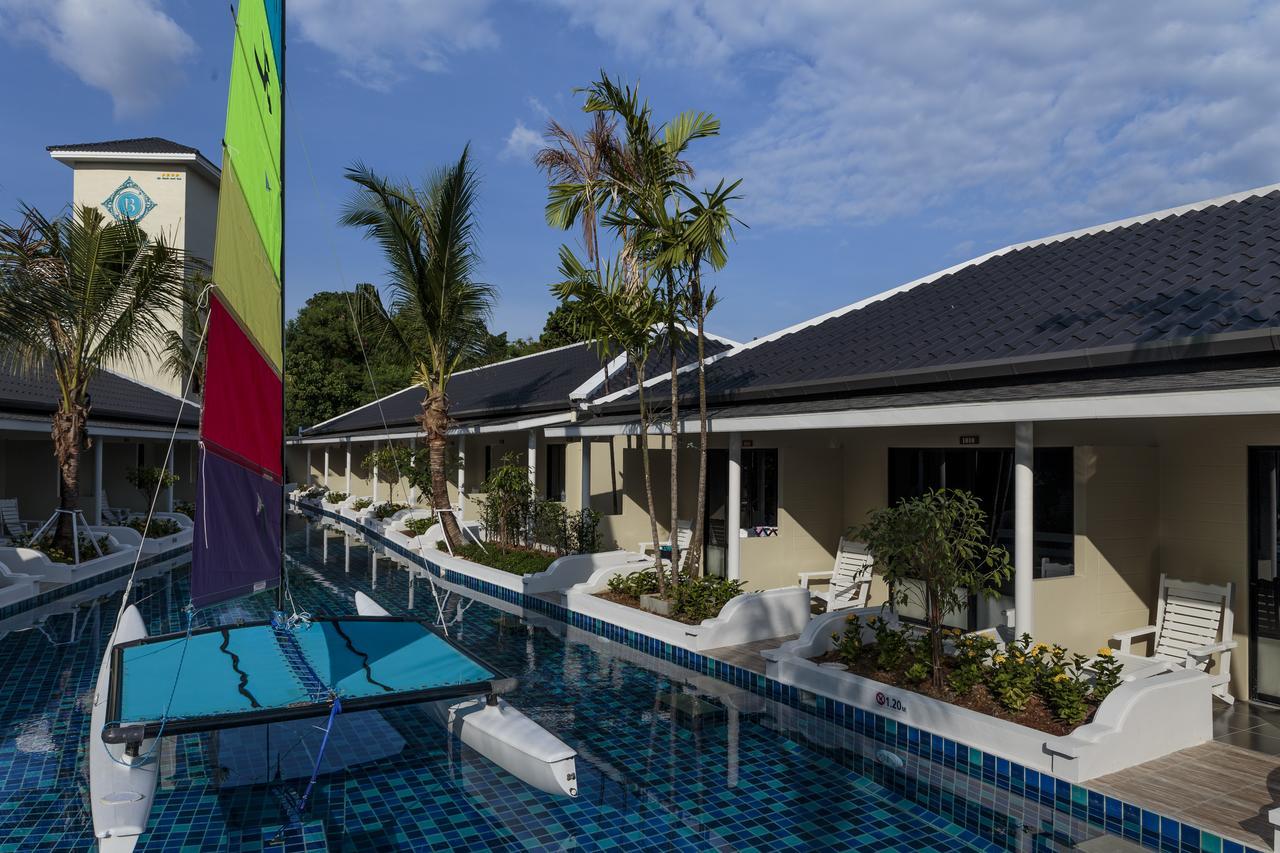 Tuana Brook Pool Access 5*