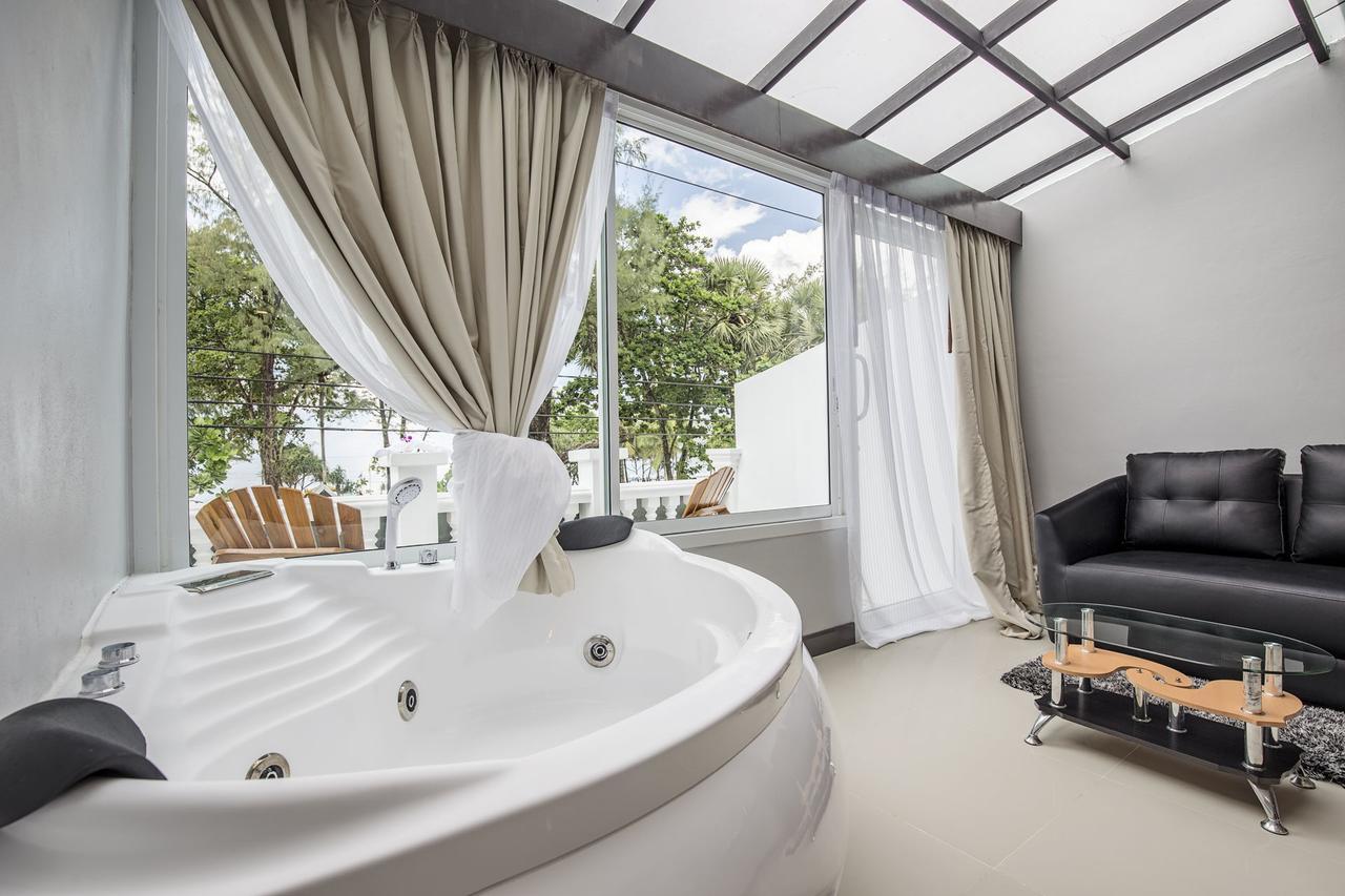 Hotel Modern Living Phuket