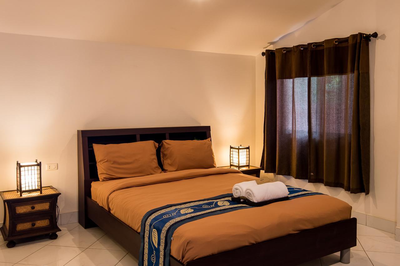 Tananza & Phuket Tempat peranginan