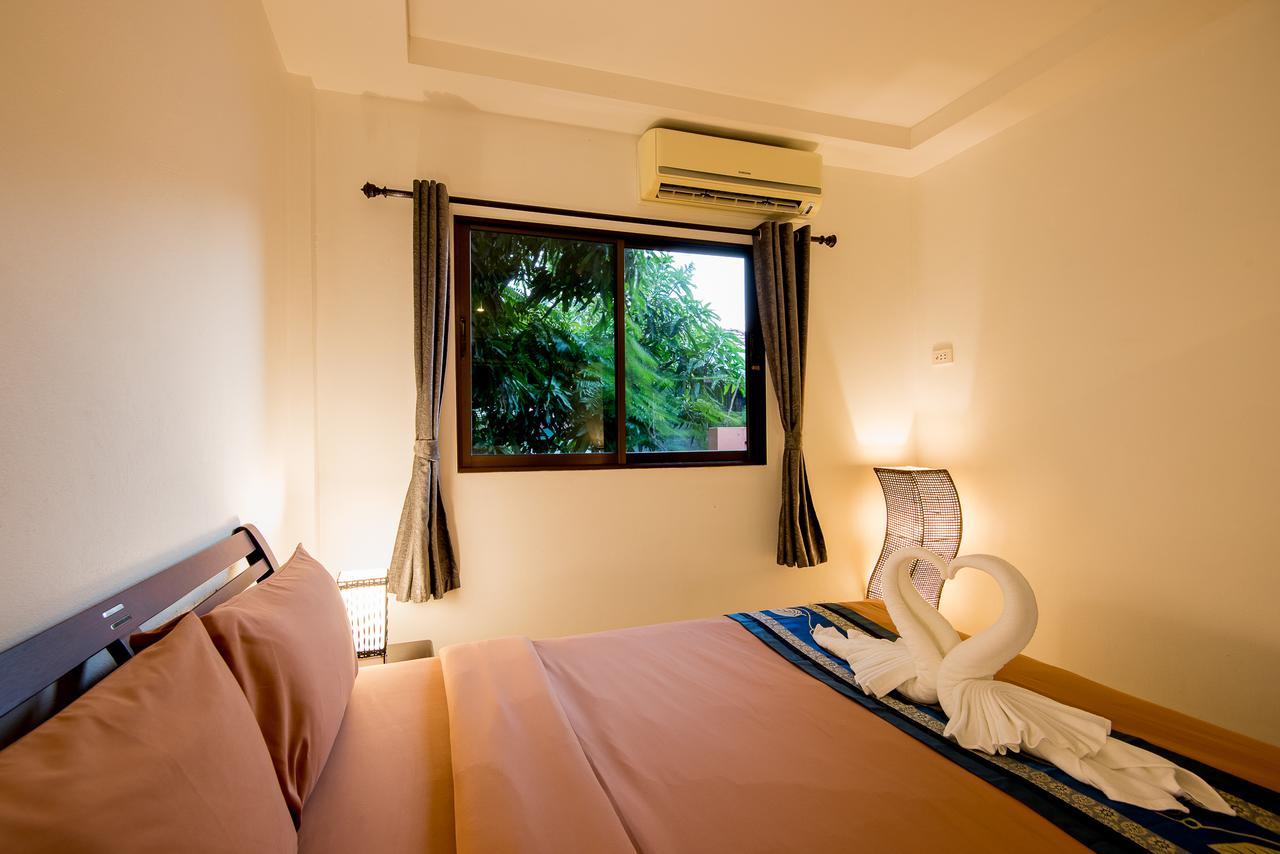 Tempat peranginan Tananza & Phuket Nai Harn
